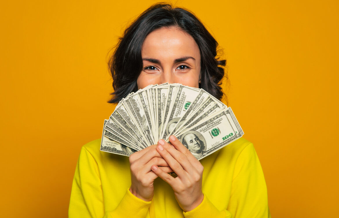 getty-images-million-dollars-money-cash.jpeg