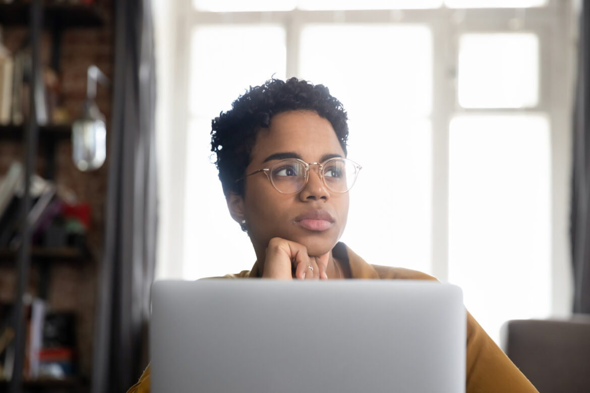 woman-20s-laptop-serious-gettyimages-1386479205.jpg