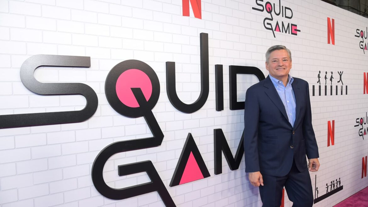 107078325-1655817918987-gettyimages-1241290606-FYSEE_Squid_Game__Netflix.jpeg