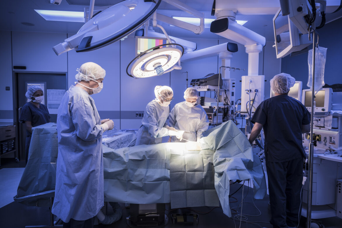 surgeons-in-an-operating-room_4Nfpekg.jpeg