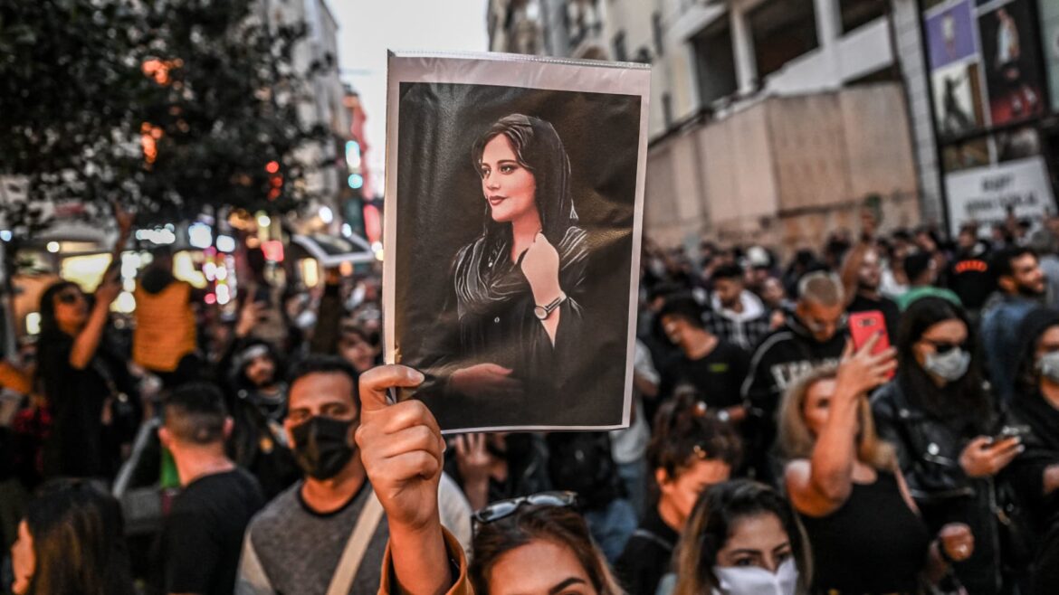 107123490-1663938696613-gettyimages-1243387458-AFP_32JR9ZT.jpeg