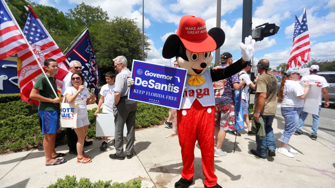 107282034-16911557242023-08-04t132544z_1238989440_rc2dot9yq623_rtrmadp_0_usa-education-florida.jpeg