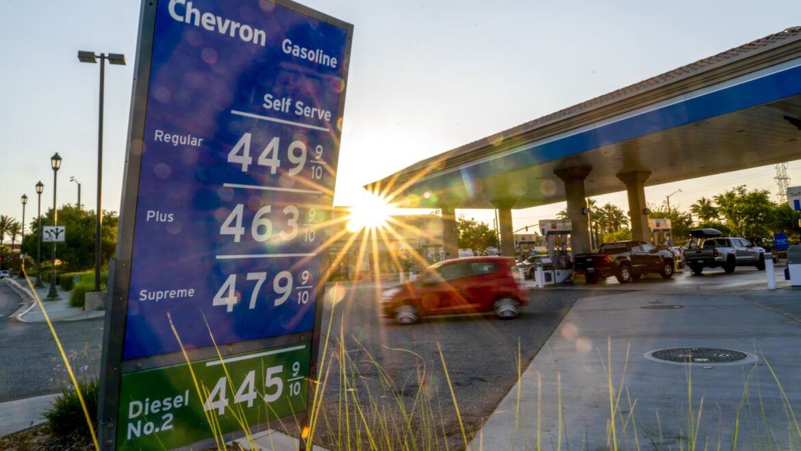 106908506-1625780328164-gettyimages-1233878030-US_GAS_PRICES.jpeg
