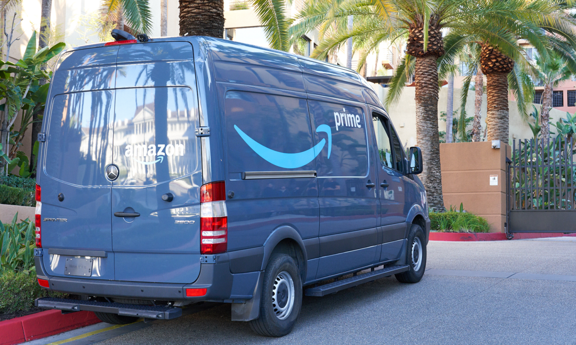 amazon-prime-van-on-street.png