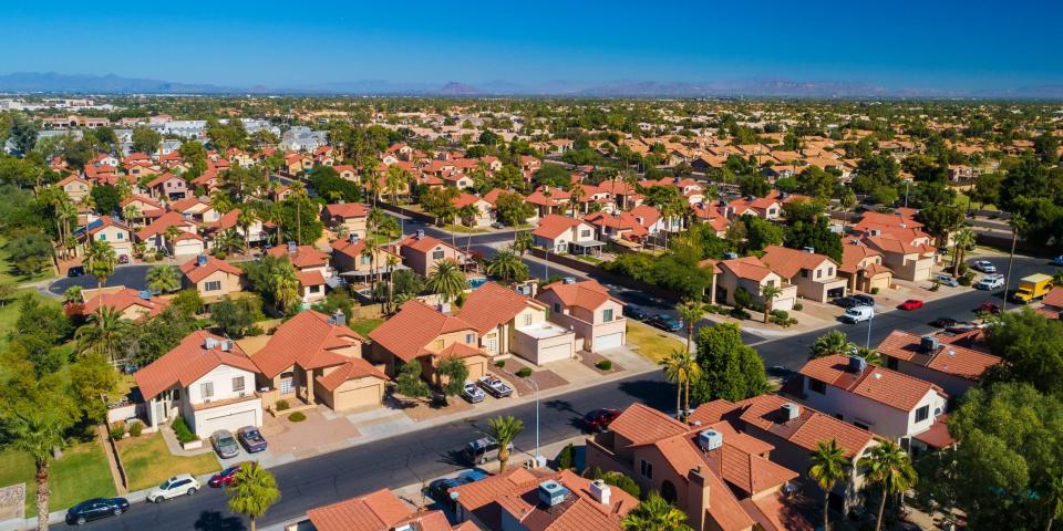 Aerial view of a residential area with houses in the Phoenix suburb of Chandler.