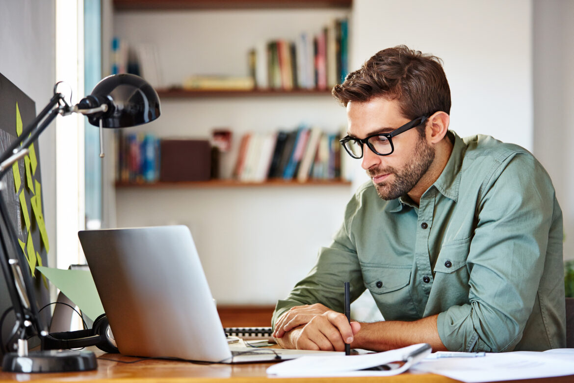 man-20s-glasses-laptop-gettyimages-692908426.jpg