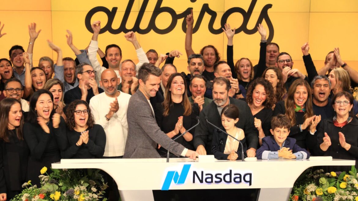 106971590-1636133442922allbirds1.jpg