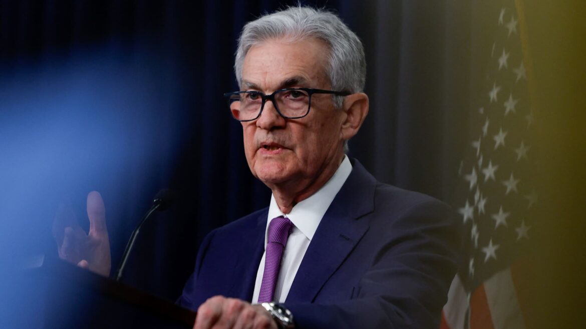 107367297-17067313812024-01-31t195624z_2059512089_rc26t5ae0jni_rtrmadp_0_usa-economy-fed.jpeg