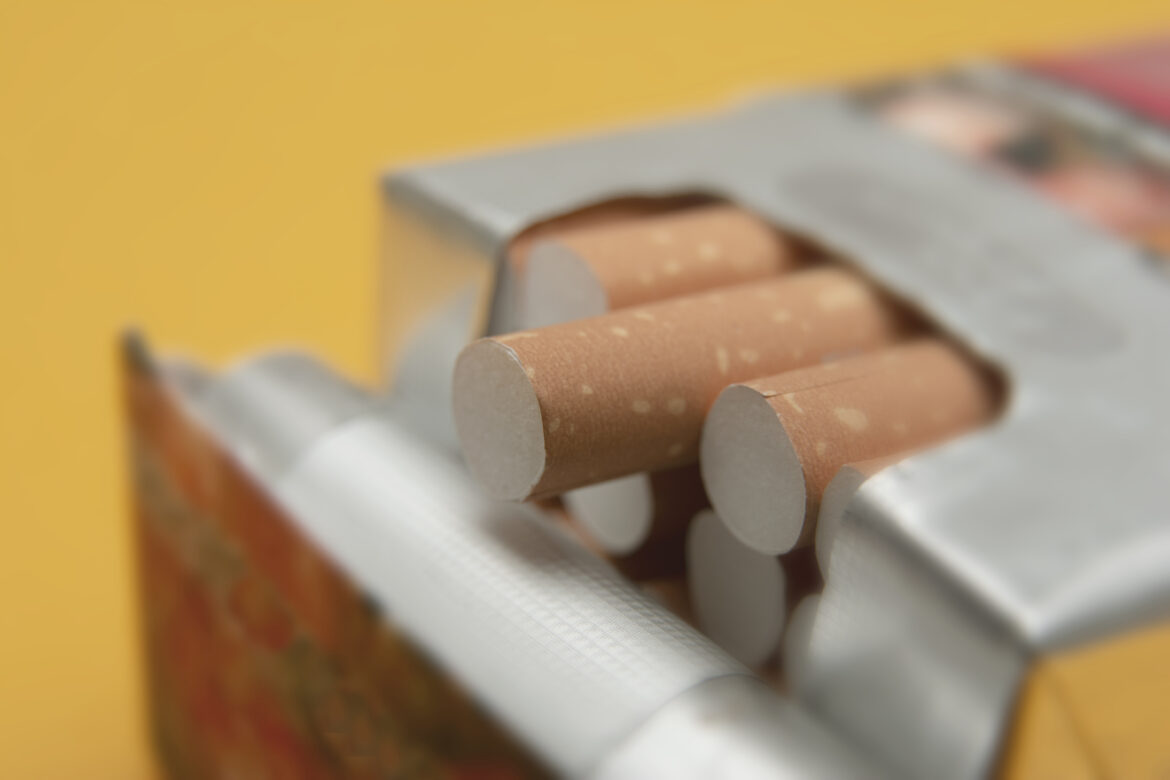 cigarette-tobacco-altria-phillips-morris.jpg