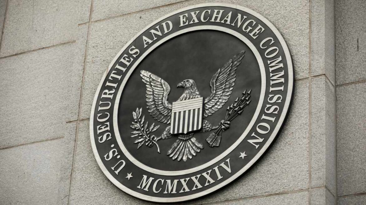sec-owns-up.jpg